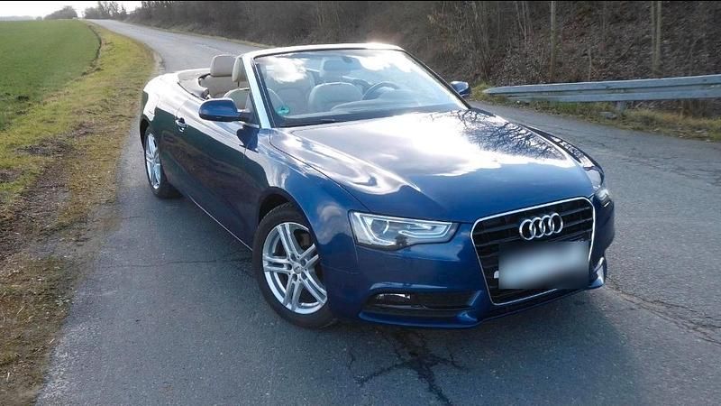 Gebraucht Audi A5 Cabriolet 170 PS (125 kW) 2012 Blau Cabrio