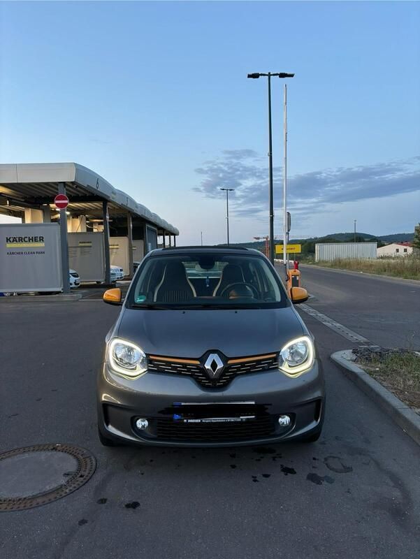 Grau Gebraucht 2019 Renault Twingo Intens Kleinwagen | 10.500 € (Fairer Preis) - Bild 1/4