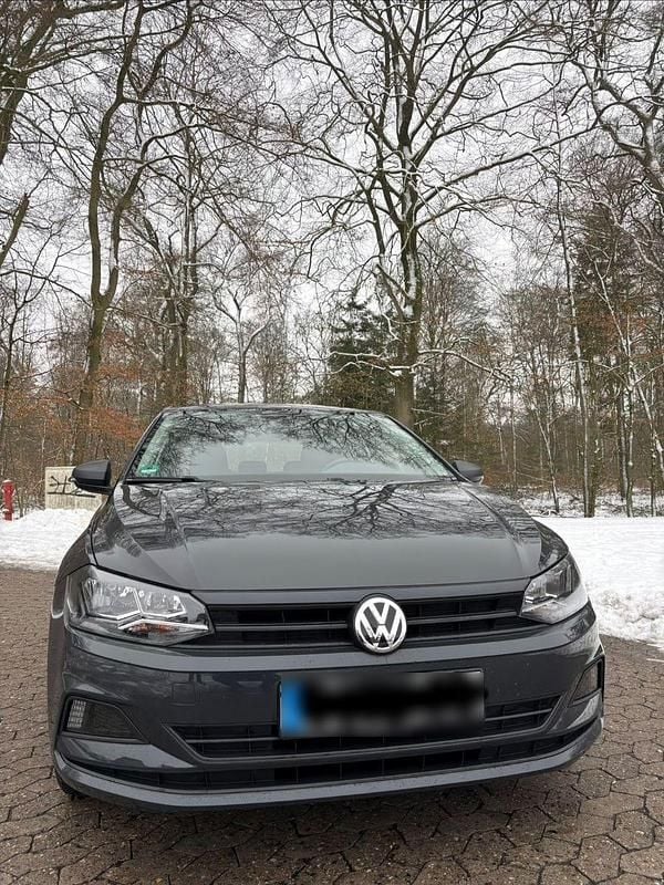 Gebraucht VW Polo Trendline 65 PS (47 kW) 2018 Grau Kleinwagen
