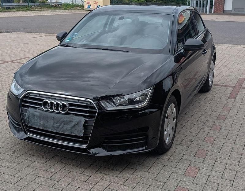 Schwarz Gebraucht 2016 Audi A1 Kleinwagen | 9.000 € (Guter Preis) - Bild 1/4