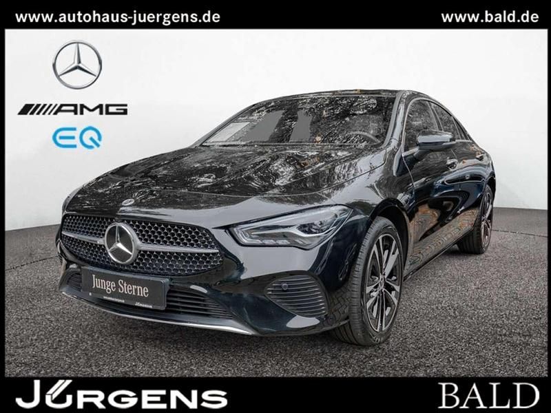 Kosmosschwarz metallic Gebraucht 2024 Mercedes CLA200 Progressive Coupé | 33.490 € (Guter Preis) - Bild 1/4