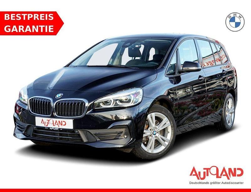 Schwarz Gebraucht 2022 BMW 218 Gran Tourer Van / Kleinbus | 23.990 € (Etwas zu teuer) - Bild 1/4