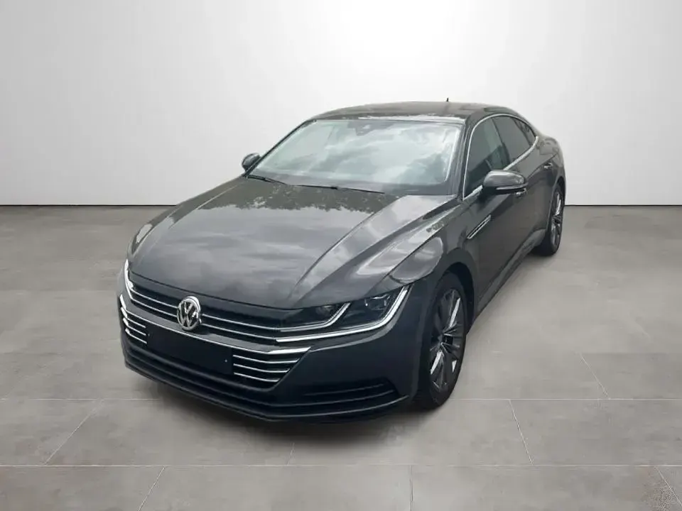 Gebraucht VW Arteon 150 PS (110 kW) 2018 Grau Kleinwagen