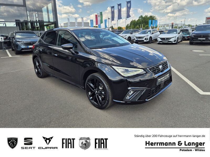 Schwarz Neu 2025 Seat Ibiza Black Edition Limousine | 29.890 € (Teuer) - Bild 1/4