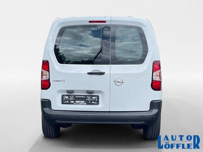 Używany Opel Combo-e Life 100 kW (136 KM) 2025 Biały Van