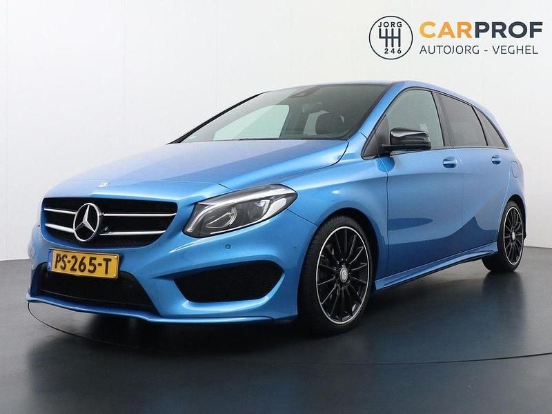Gebraucht Mercedes B250 Prestige 211 PS (155 kW) 2017 Blau Van / Kleinbus