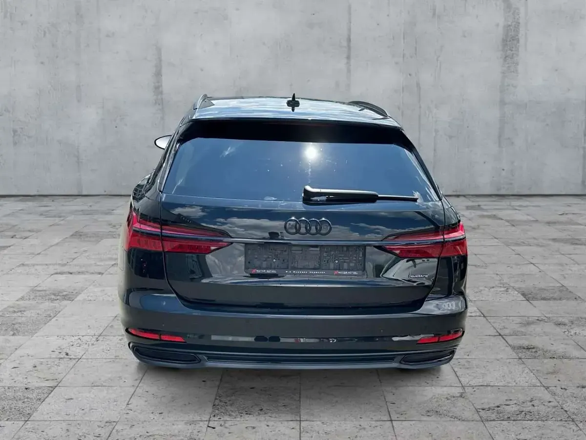 Gebraucht Audi A6 Sport 286 PS (210 kW) 2023 Mythosschwarz metallic Kombi