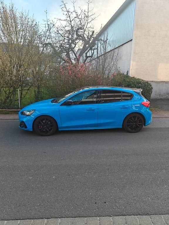 Gebraucht Ford Focus ST 280 PS (205 kW) 2021 Blau Limousine