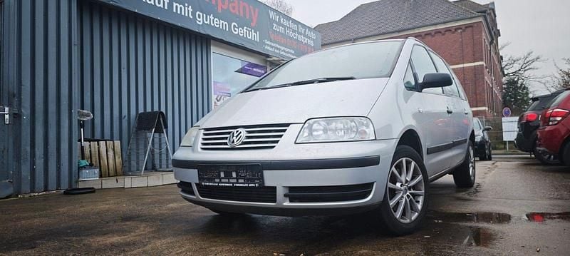 Silber Gebraucht 2003 VW Sharan Highline Van / Kleinbus | 1.799 € (Guter Preis) - Bild 1/4