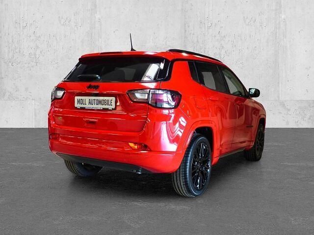 Gebraucht Jeep Compass Altitude 131 PS (96 kW) 2024 Vr176) (rot SUV