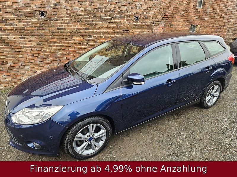 Blau Gebraucht 2013 Ford Focus SYNC Edition Kombi | 4.990 € (Fairer Preis) - Bild 1/4