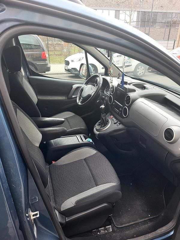 Gebraucht Peugeot Partner Tepee 73 PS (53 kW) 2016 Blau Van / Kleinbus