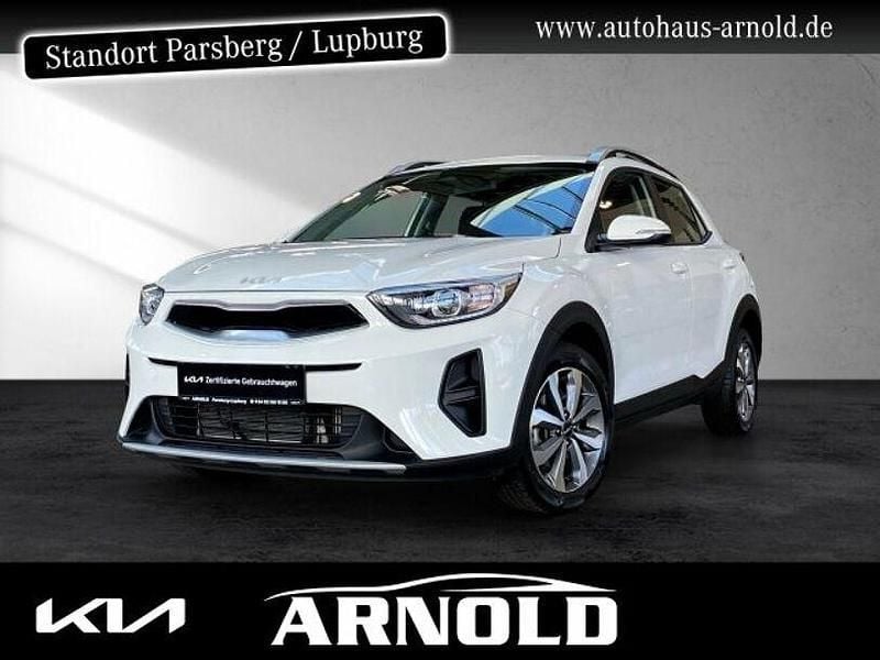 Weiss Gebraucht 2024 Kia Stonic SUV | 20.349 € (Fairer Preis) - Bild 1/4