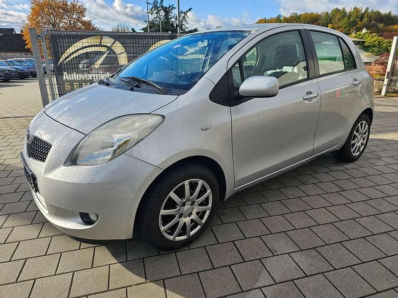 Silber Gebraucht 2007 Toyota Yaris Sol Kleinwagen | 3.590 € (Fairer Preis) - Bild 1/4