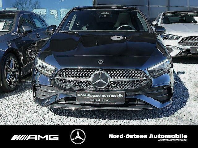 Gebraucht Mercedes A180 AMG 136 PS (100 kW) 2024 Schwarz Kleinwagen