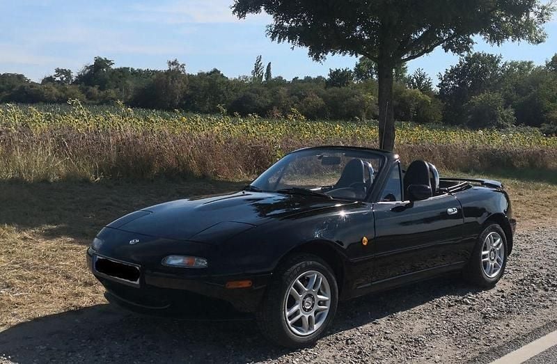 Gebraucht Mazda MX5 90 PS (66 kW) 1997 Schwarz Cabrio