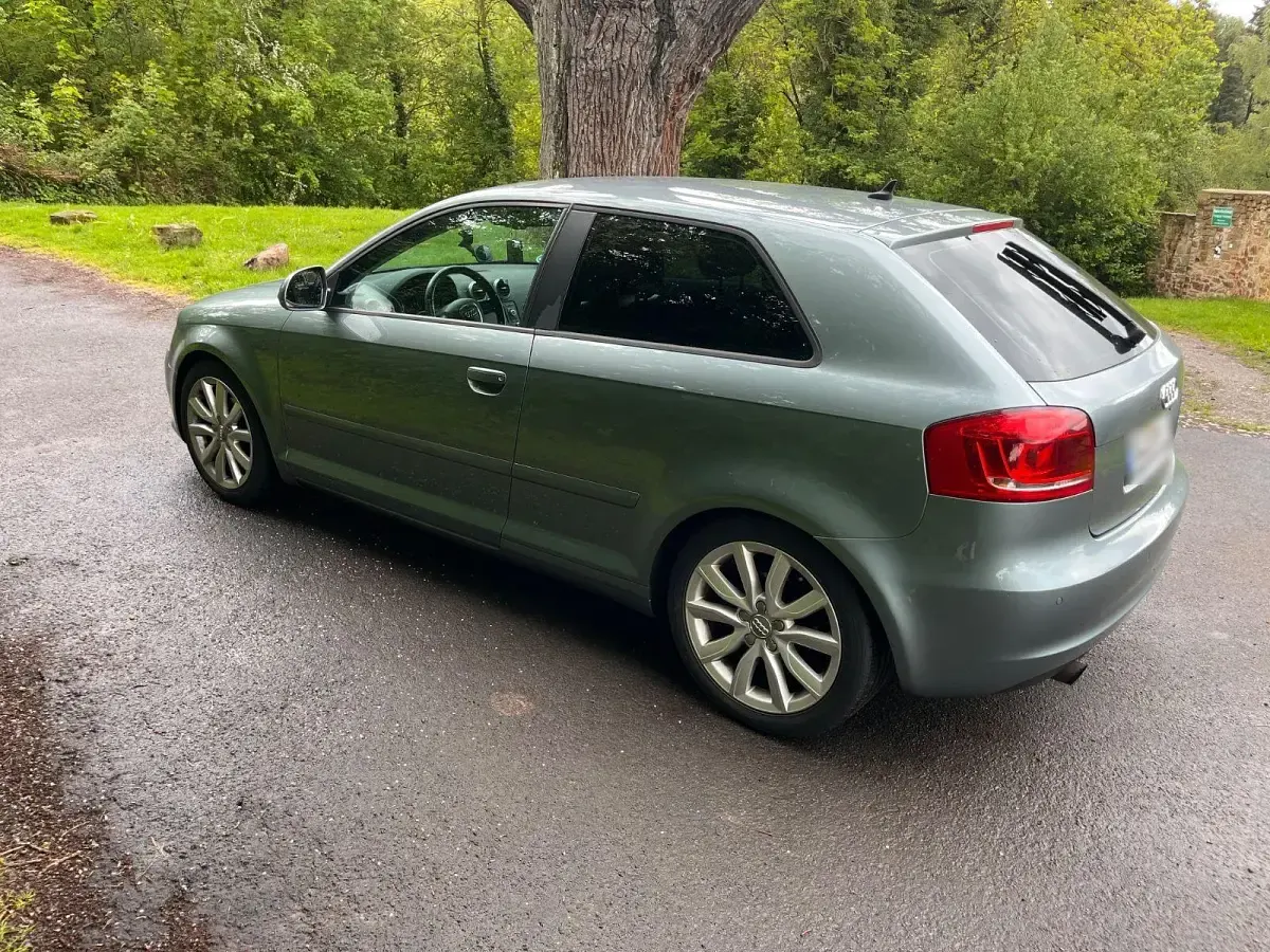 Gebraucht Audi A3 S-Line 102 PS (75 kW) 2009 Grau Kleinwagen