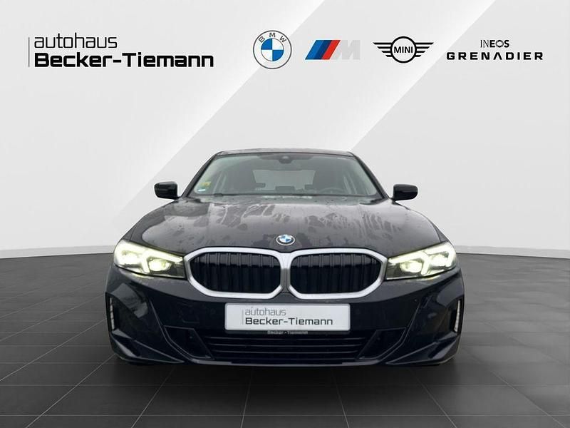 Gebraucht BMW 320 Efficient Dynamics 190 PS (139 kW) 2022 Schwarz Limousine