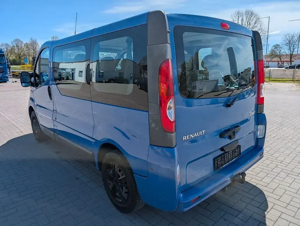 Gebraucht Renault Trafic Expression 114 PS (83 kW) 2012 Blau Van / Kleinbus
