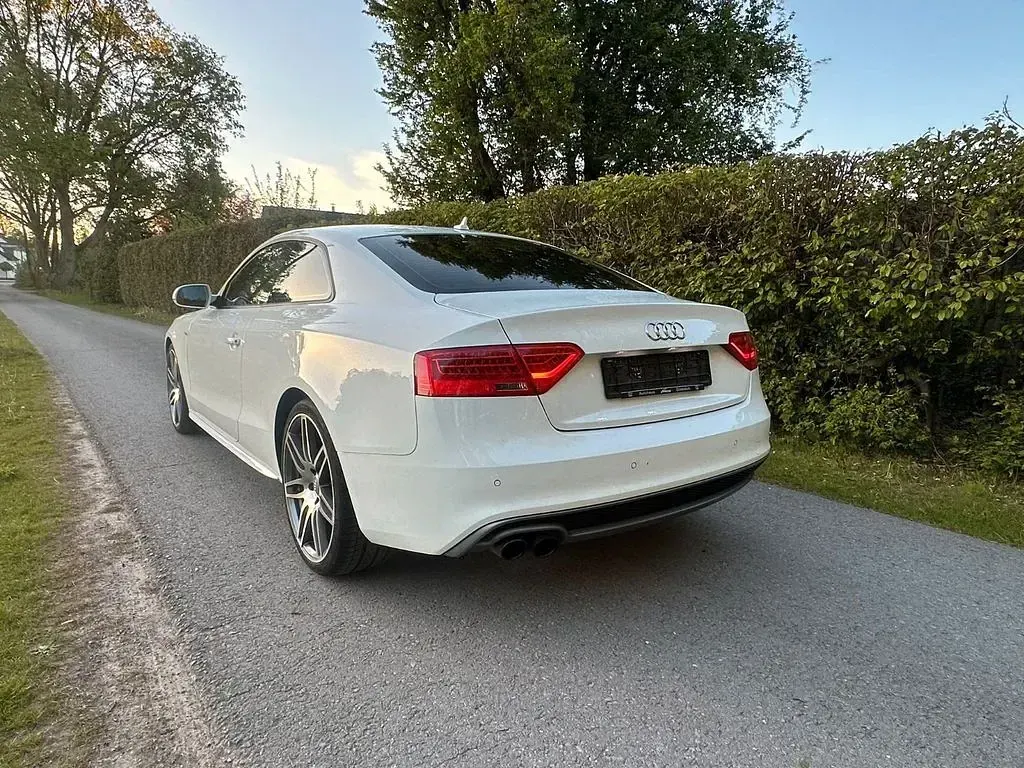 Second-hand Audi A5 S-Line 211 CP (155 kW) 2012 Alb Coupe