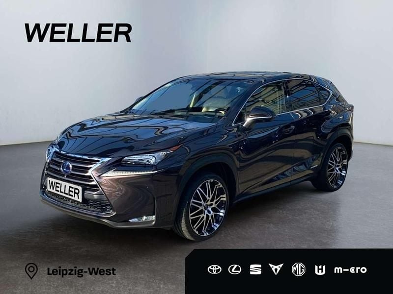 Braun Gebraucht 2015 Lexus NX300h E-FOUR Luxury Line SUV | 26.990 € (Fairer Preis) - Bild 1/3