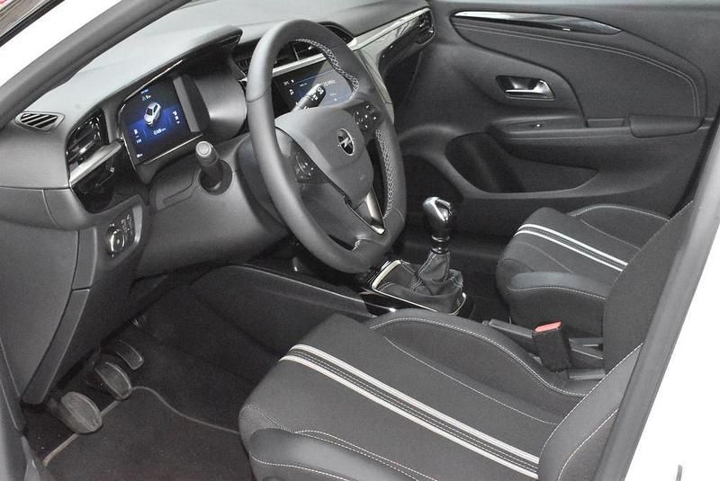 Gebraucht Opel Corsa 101 PS (74 kW) 2024 Weiß arktis weiß Kleinwagen