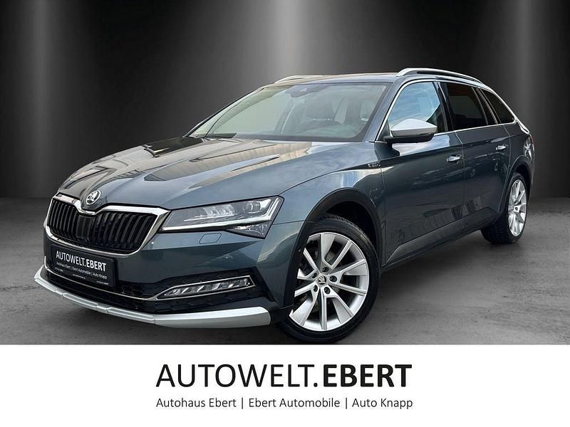 Grau Gebraucht 2021 Skoda Superb Scout 4x4 Kombi | 26.890 € (Teuer) - Bild 1/4