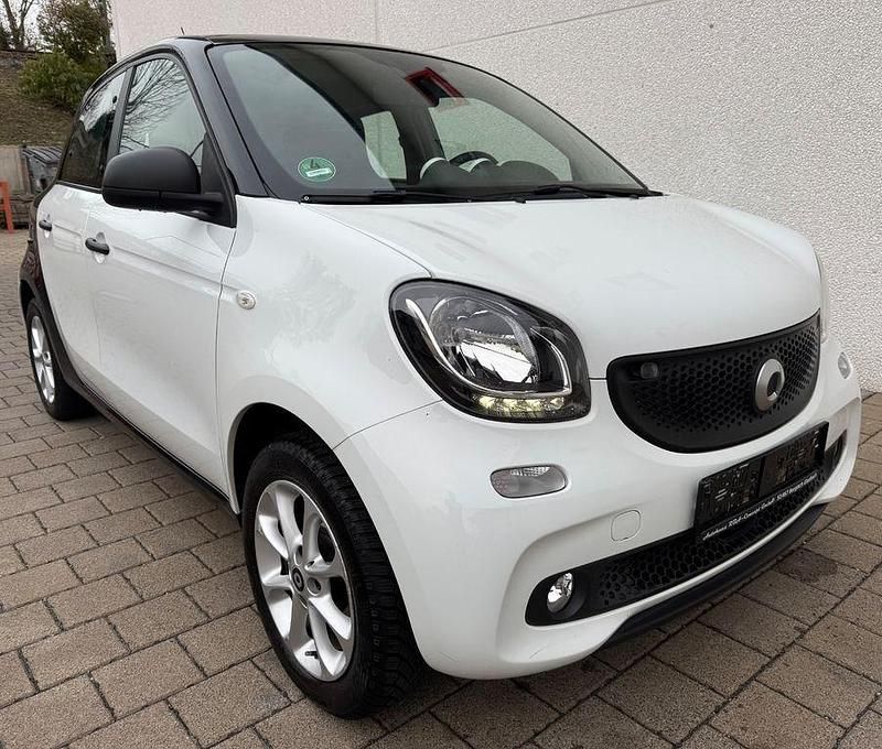 Weiß Gebraucht 2018 Smart ForFour Kleinwagen | 8.990 € (Guter Preis) - Bild 1/4