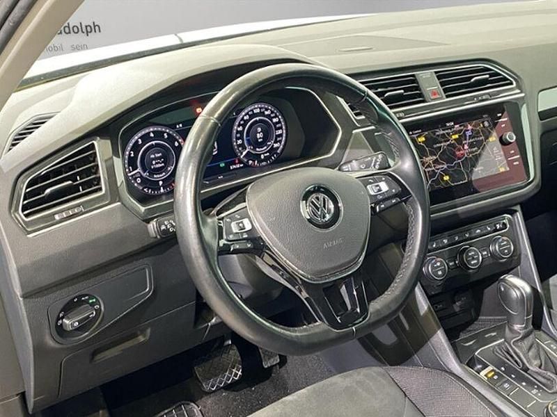 Gebraucht VW Tiguan Highline 220 PS (161 kW) 2018 Deep black perleffekt (metallic) SUV