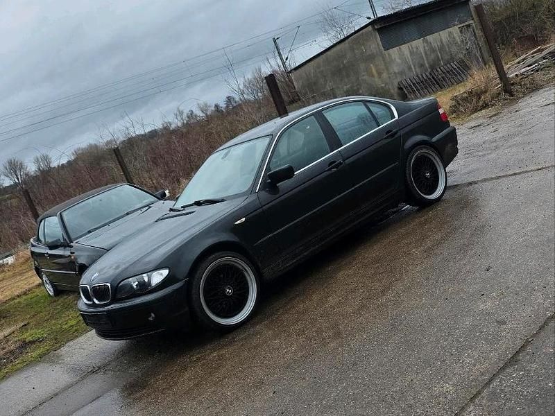 Gebraucht BMW 320 Lifestyle 170 PS (125 kW) 2003 Schwarz Limousine