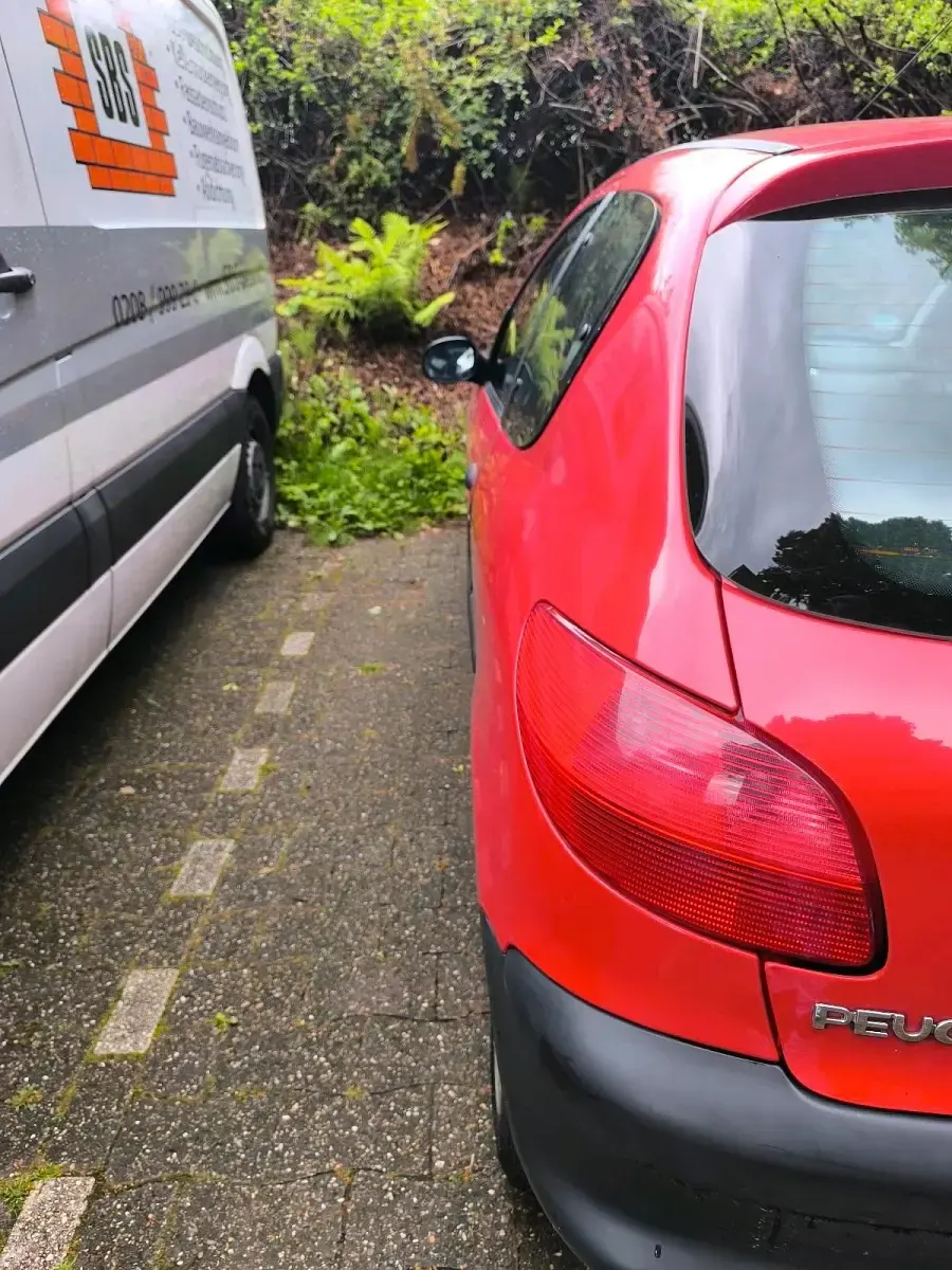 Gebraucht Peugeot 206 63 PS (46 kW) 2000 Rot Kleinwagen