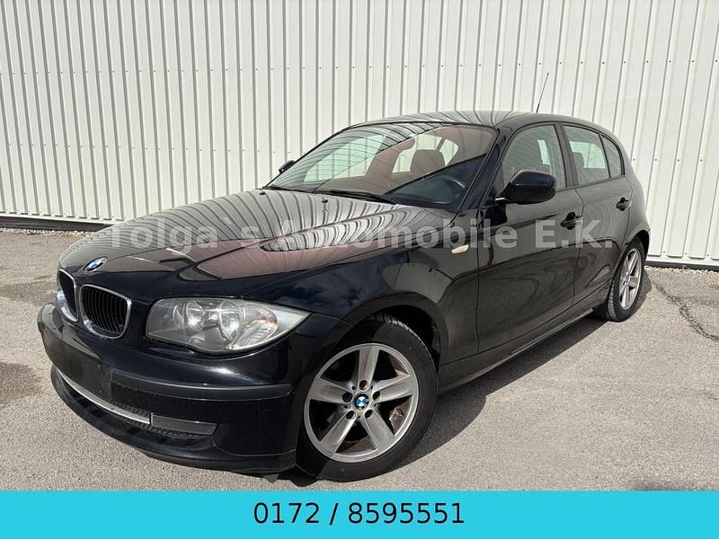 Gebraucht BMW 116 122 PS (89 kW) 2011 Schwarz Kleinwagen