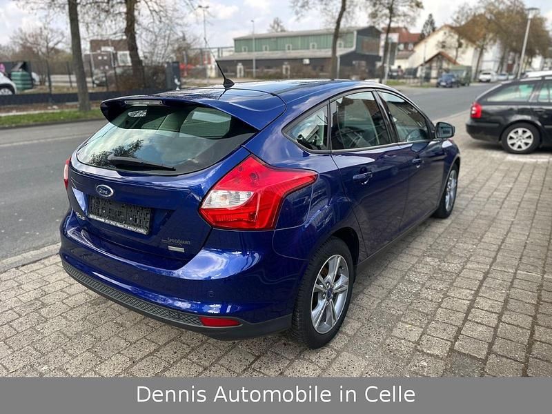 Usata Ford Focus SYNC Edition 101 CV (74 kW) 2014 Blu Berlina