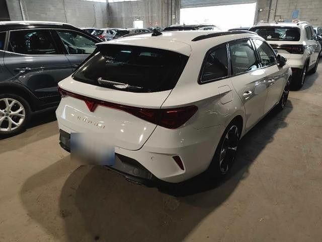 Second-hand Cupra Leon 150 CP (110 kW) 2025 Alb Berlinǎ