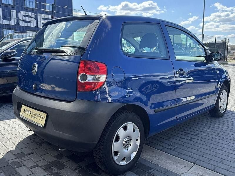 Second-hand VW Fox 60 CP (44 kW) 2011 Albastru Hatchback