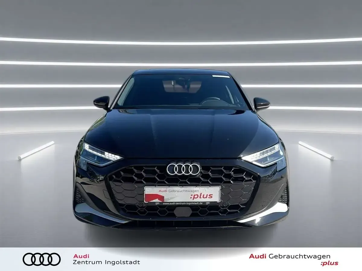 Gebraucht Audi A3 Advanced 204 PS (150 kW) 2025 Mythosschwarz metallic Limousine