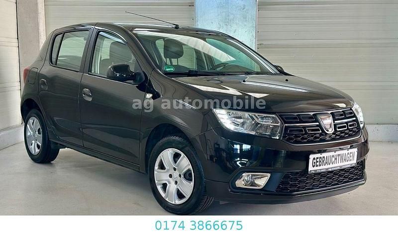 Schwarz Gebraucht 2018 Dacia Sandero Lauréate Kleinwagen | 6.980 € (Fairer Preis) - Bild 1/4