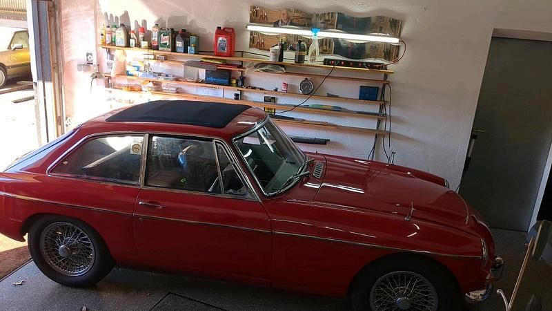 Occasion MG C GT 140 ch (102 kW) 1969 Rouge Coupé