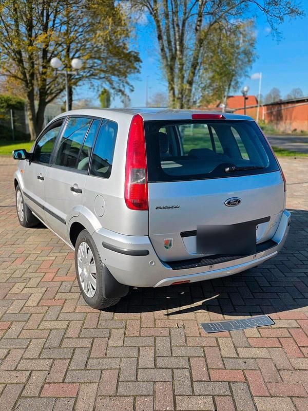 Gebraucht Ford Fusion 101 PS (74 kW) 2004 Silber Kleinwagen