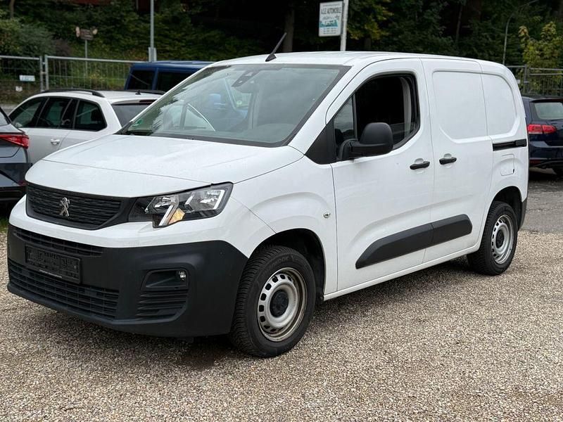 Weiß Gebraucht 2021 Peugeot Partner Van | 9.250 € (Fairer Preis) - Bild 1/4