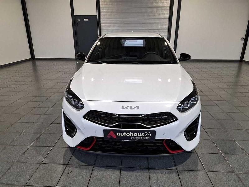 Gebraucht Kia ProCeed GT 204 PS (150 kW) 2022 Weiß Kleinwagen