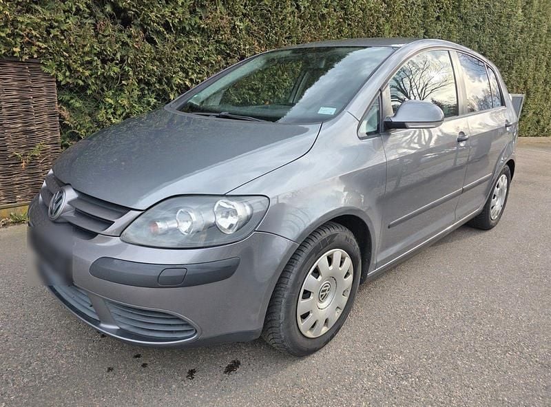 Second-hand VW Golf V 75 CP (55 kW) 2007 Gri Berlinǎ
