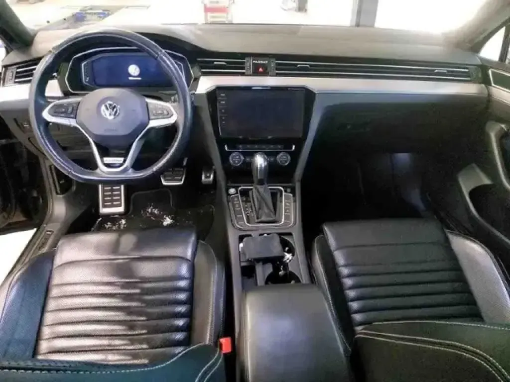 Gebraucht VW Passat Alltrack 190 PS (139 kW) 2020 Mangangrau metallic (metallic) Kombi