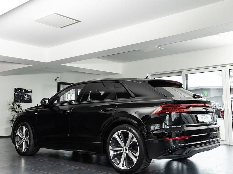 Gebraucht Audi Q8 S-Line 286 PS (210 kW) 2022 Schwarz SUV