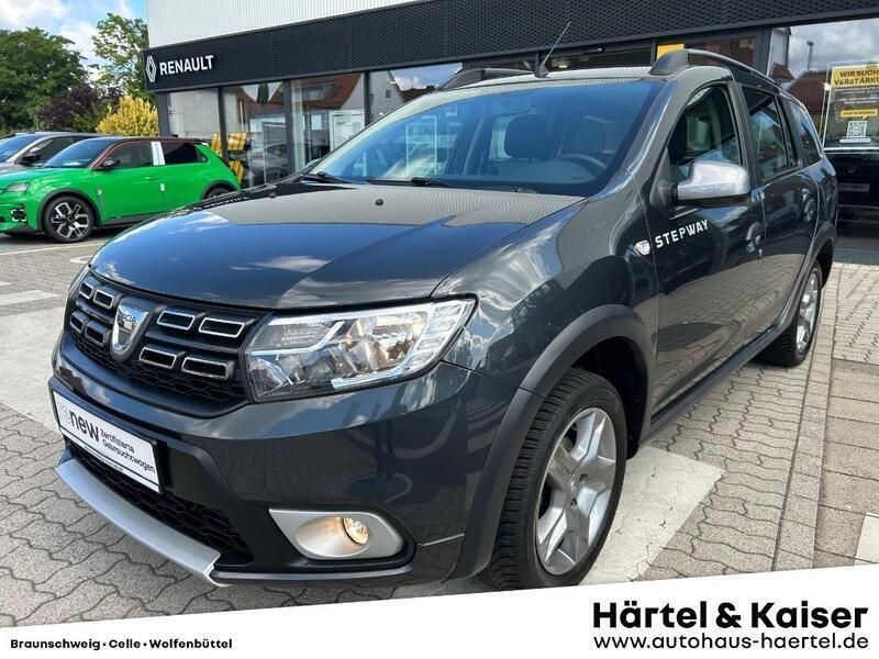 Kometengrau metallic (grau) Gebraucht 2019 Dacia Logan MCV Stepway Kombi | 12.790 € (Teuer) - Bild 1/4
