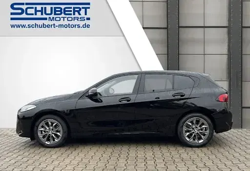 Używany BMW 116 Performance 122 KM (89 kW) 2025 Czarny Hatchback