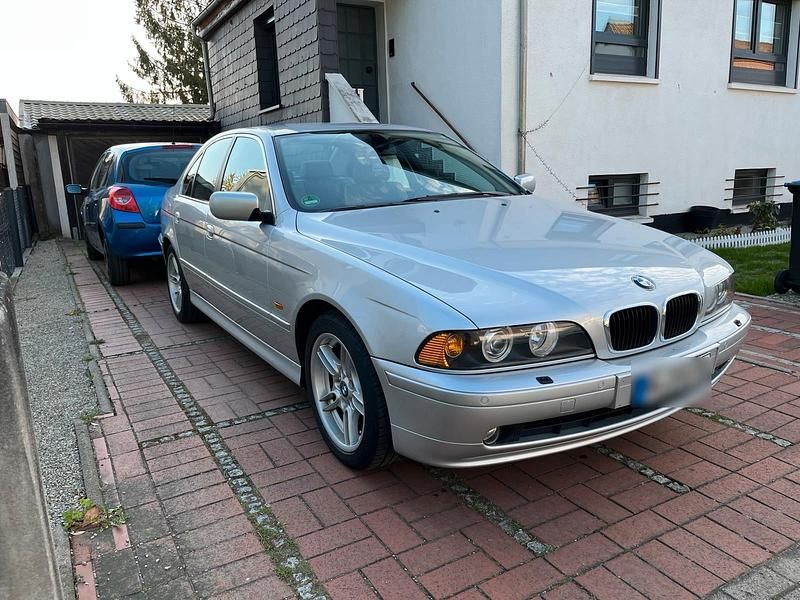 Używany BMW 520 170 KM (125 kW) 2002 Srebrny Sedan/Limuzyna