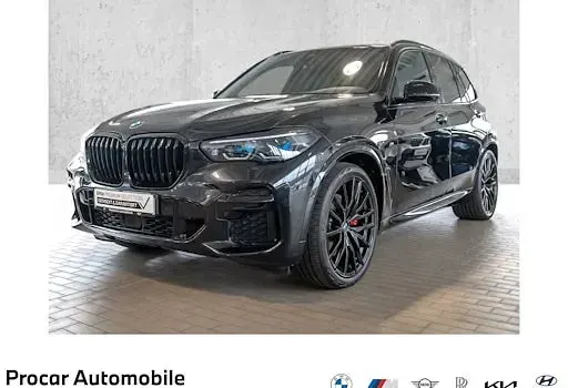 Używany BMW X5 Shadowline 298 KM (219 kW) 2023 Czarny SUV