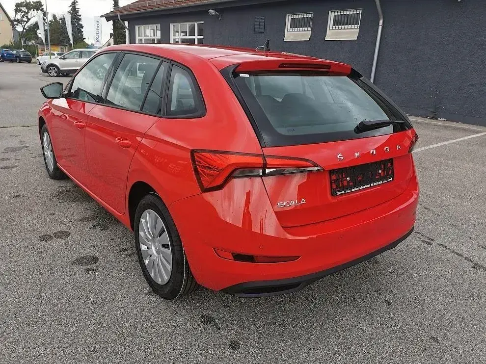 Gebraucht Skoda Scala Cool Plus 95 PS (69 kW) 2021 Rot Kleinwagen