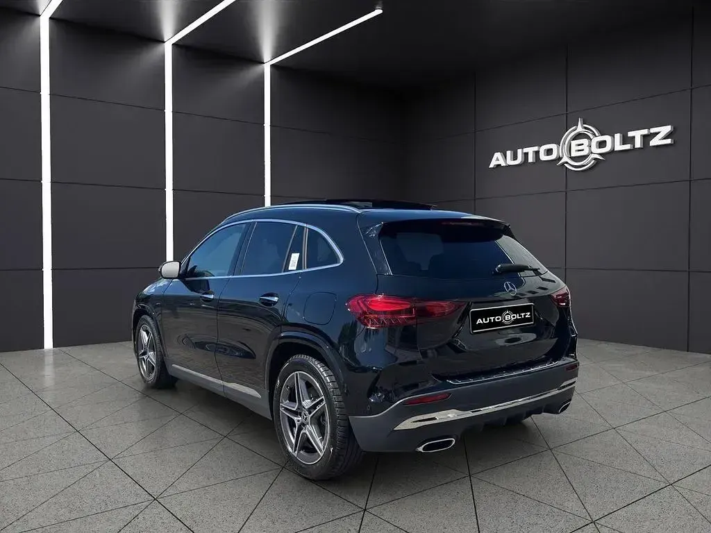 Gebraucht Mercedes GLA220 Advanced Plus 190 PS (139 kW) 2025 Kosmosschwarz  metalliclack SUV